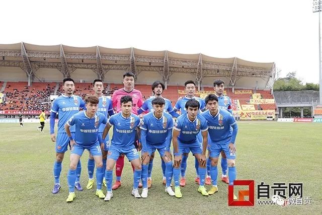 CBA总决赛第二场：上海队再下一城 姚明现身观赛